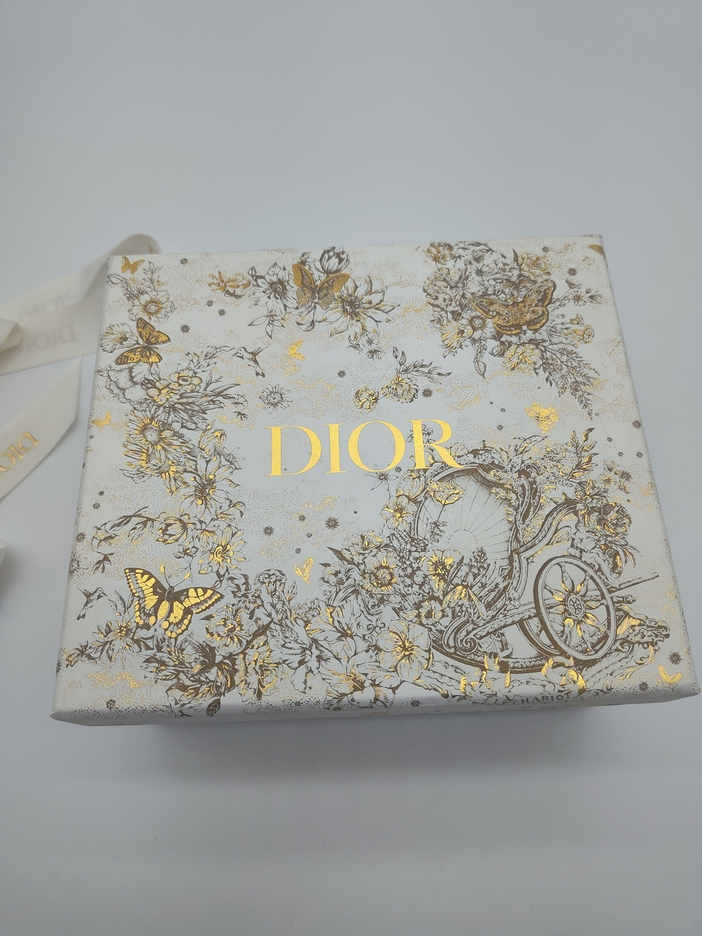 DIOR Limited Edition Holiday Gift Box Ribbon Tissue Gold Foil Butterfly EUC - Picture 4 of 10